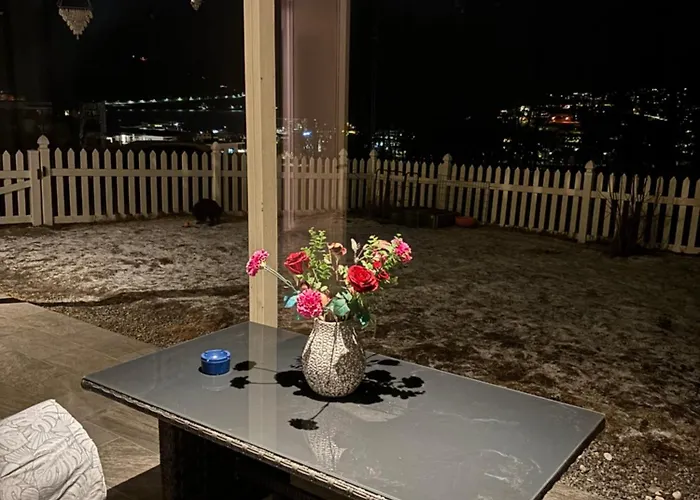 Апартаменты Solsiden Согндал